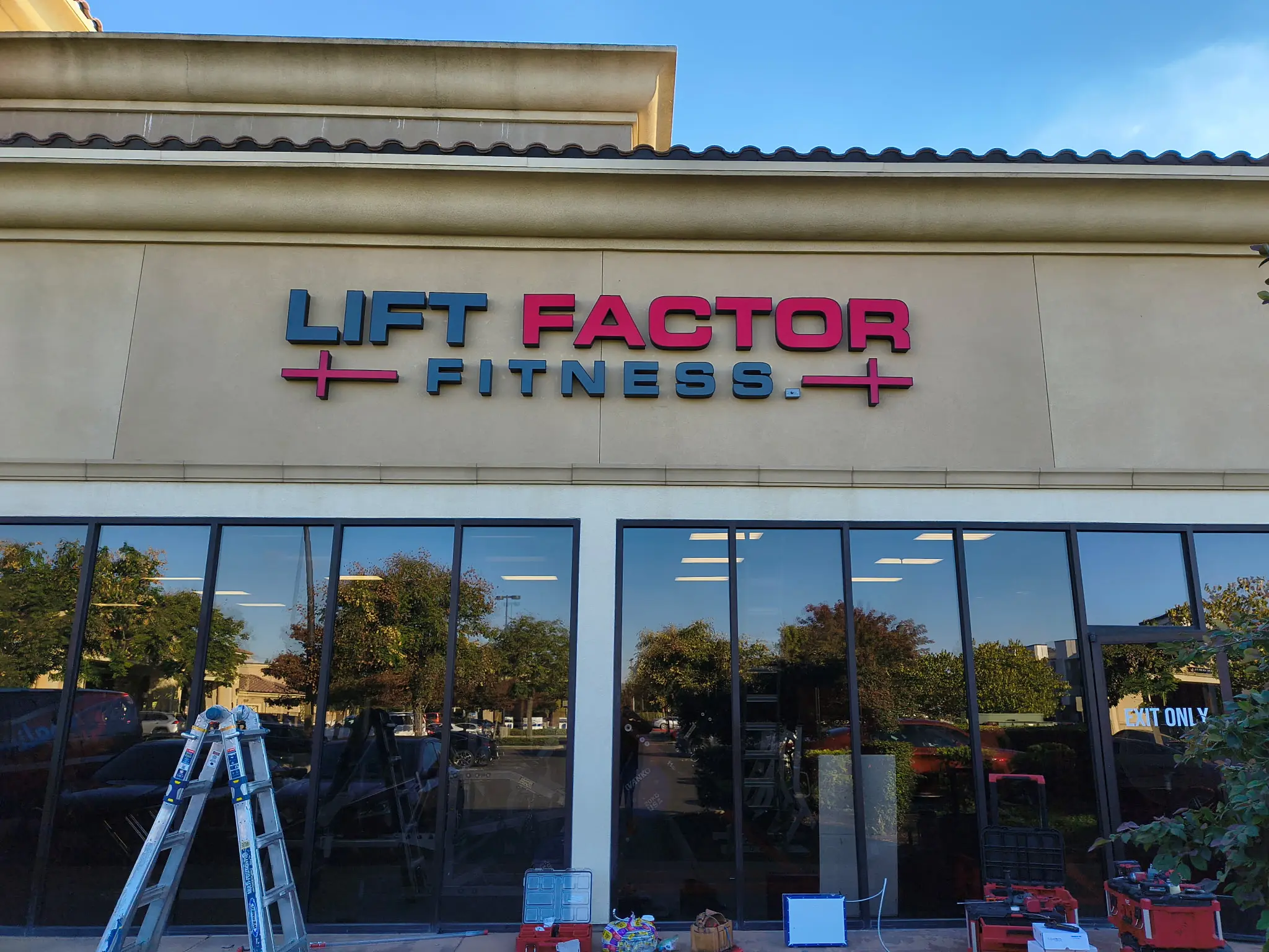 Lift sign Visalia CA