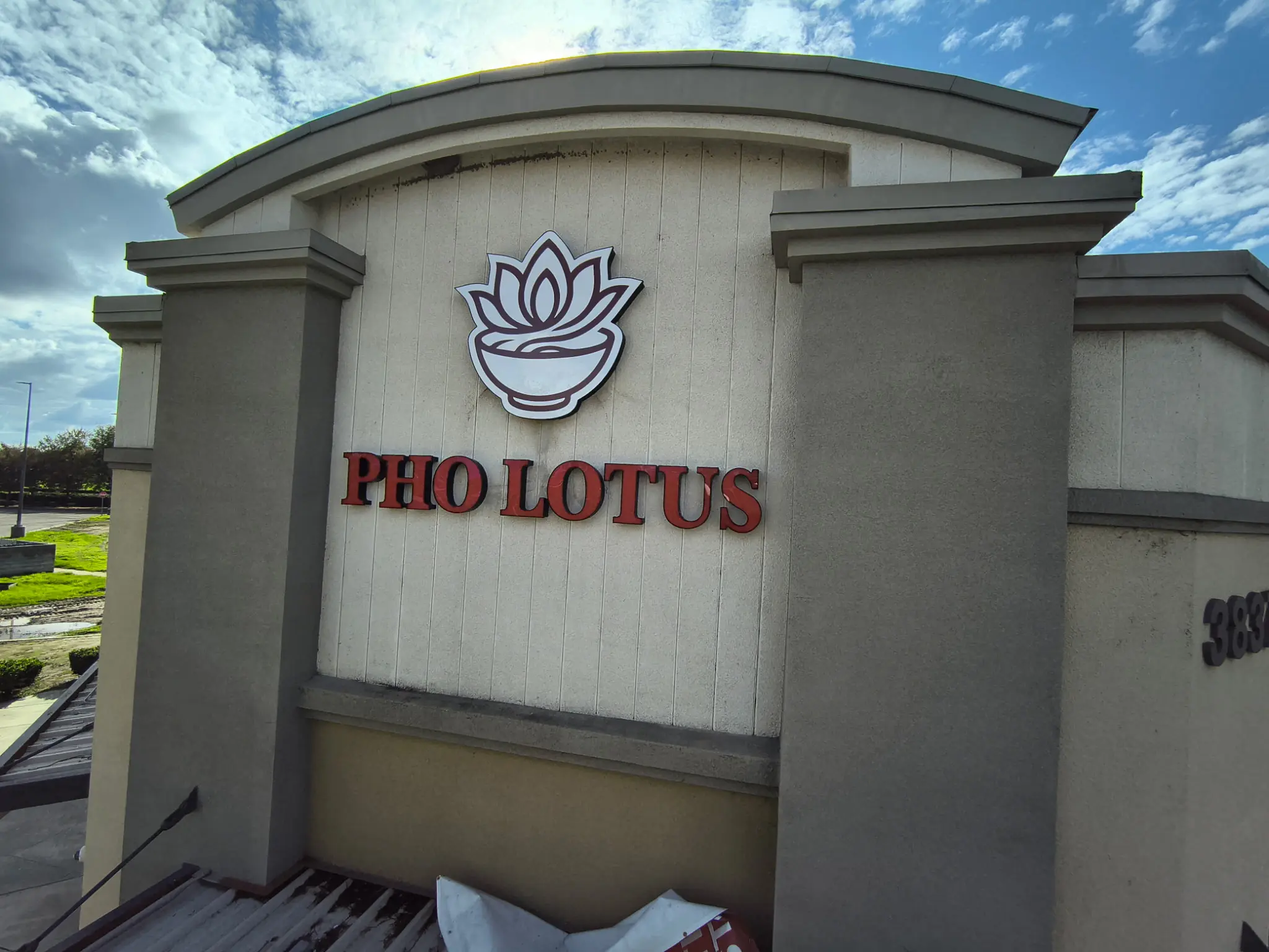 Custom sign Visalia CA – Lotus