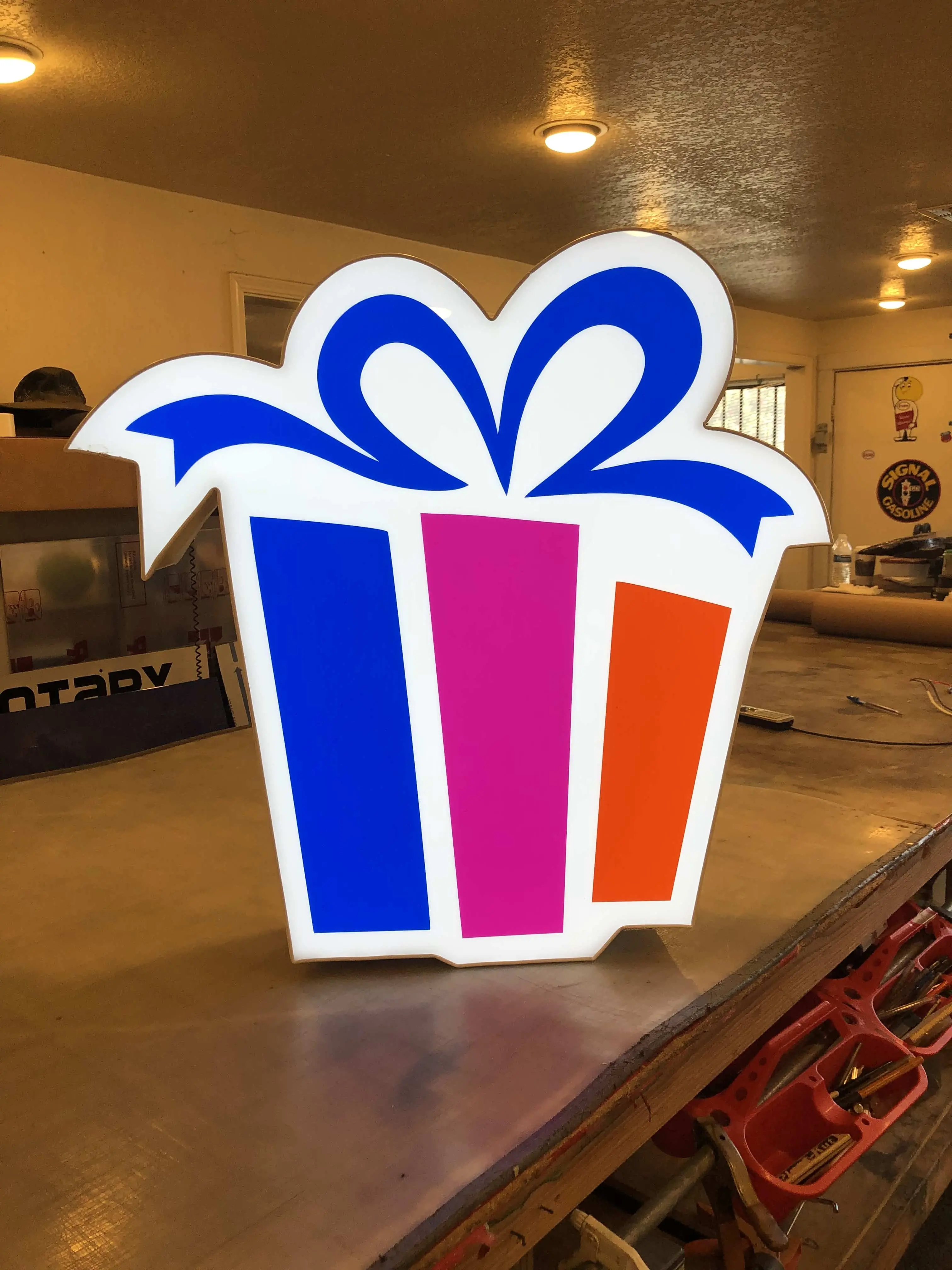 Sign design Visalia Signs Inc.